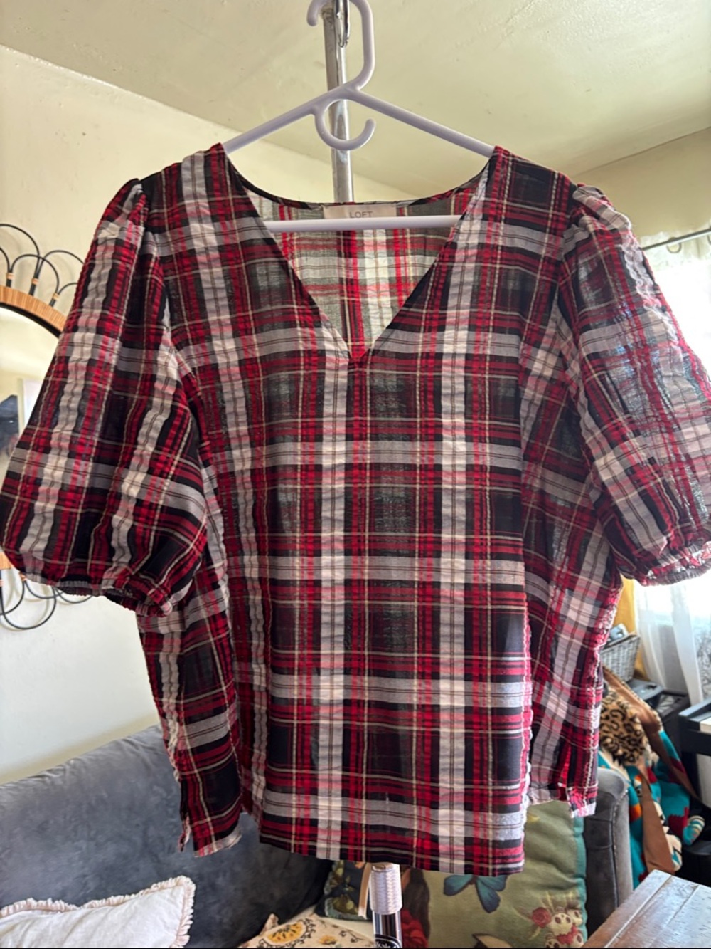 Plaid Short Puff Sleeve VNeck Top XL